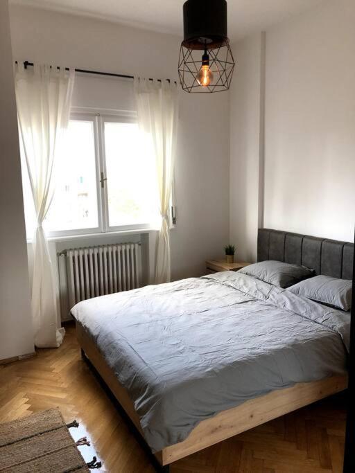 Lovely Studio Bucharest Luaran gambar