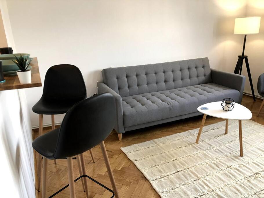 Lovely Studio Bucharest Luaran gambar