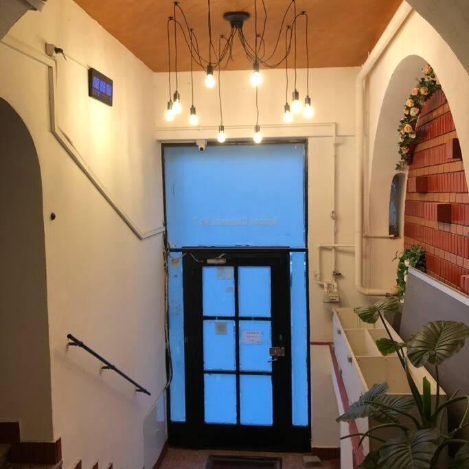 Lovely Studio Bucharest Luaran gambar